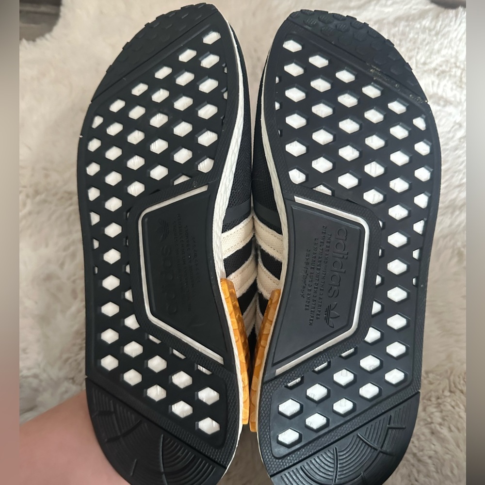 Adidas women’s + Disney NMD1 R1 - Picture 5 of 6